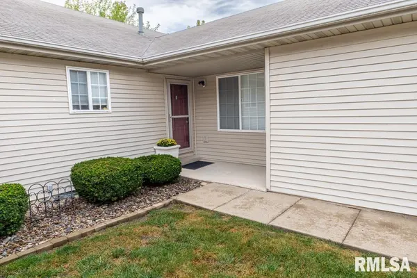 11327 N DAISY DR, Dunlap, IL 61525-9436