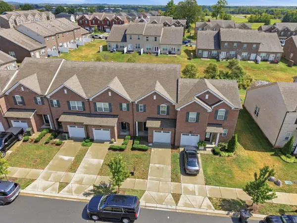 3050 Duvall Dr, Gallatin, TN 37066