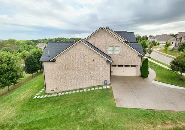 1006 Cumberland Valley Dr, Franklin, TN 37064