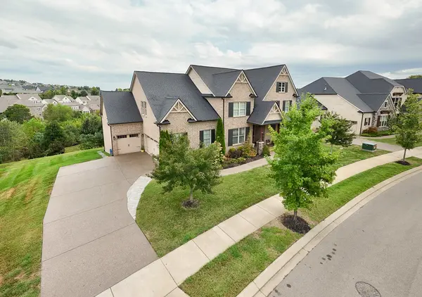 1006 Cumberland Valley Dr, Franklin, TN 37064