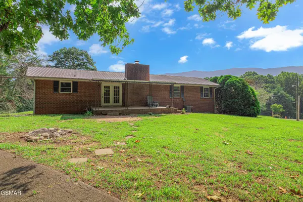 3246 Proffitt Heights Drive, Dandridge, TN 37725