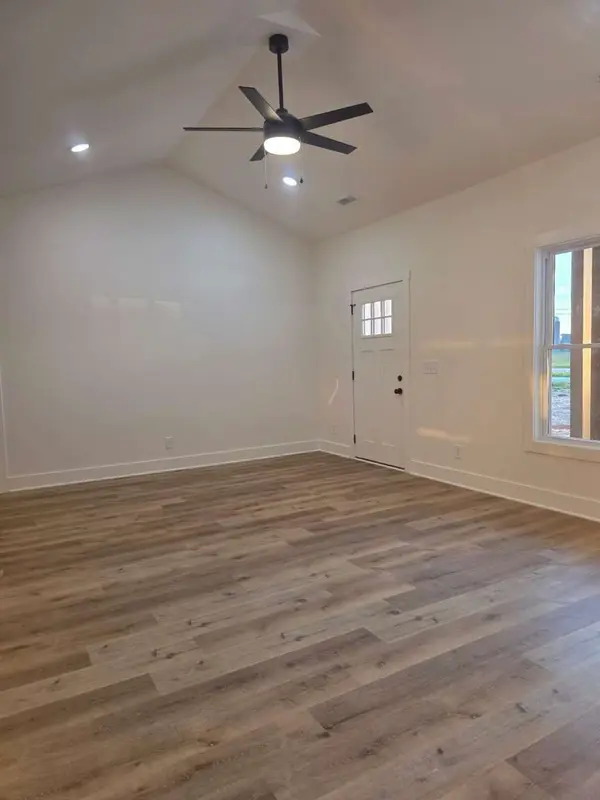 1557 Rowe Gap Rd, Winchester, TN 37398