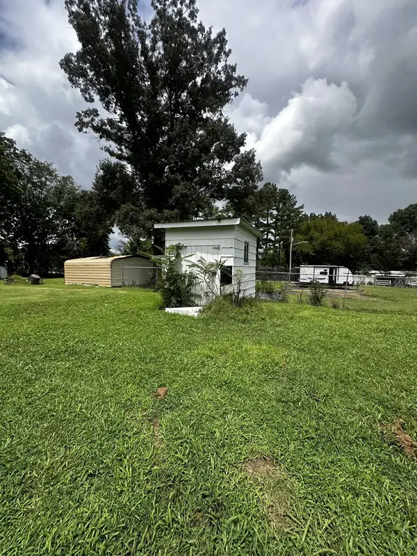 613 E Harp St, Manchester, TN 37355