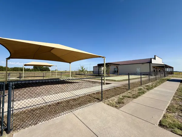 1321 Nine Iron Dr, Anthony, KS 67003