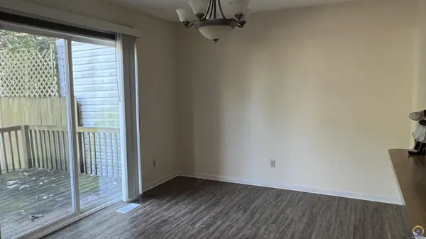 1024 SW Belle AVE, Topeka, KS 66604