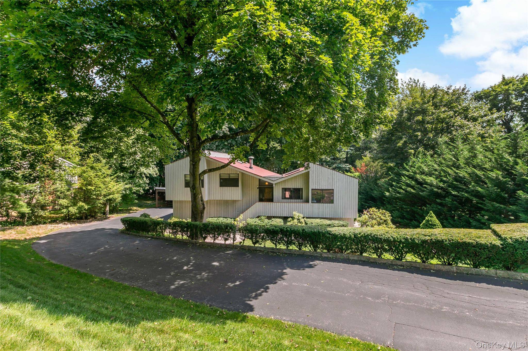 68 Burns PL, Briarcliff Manor, NY 10510