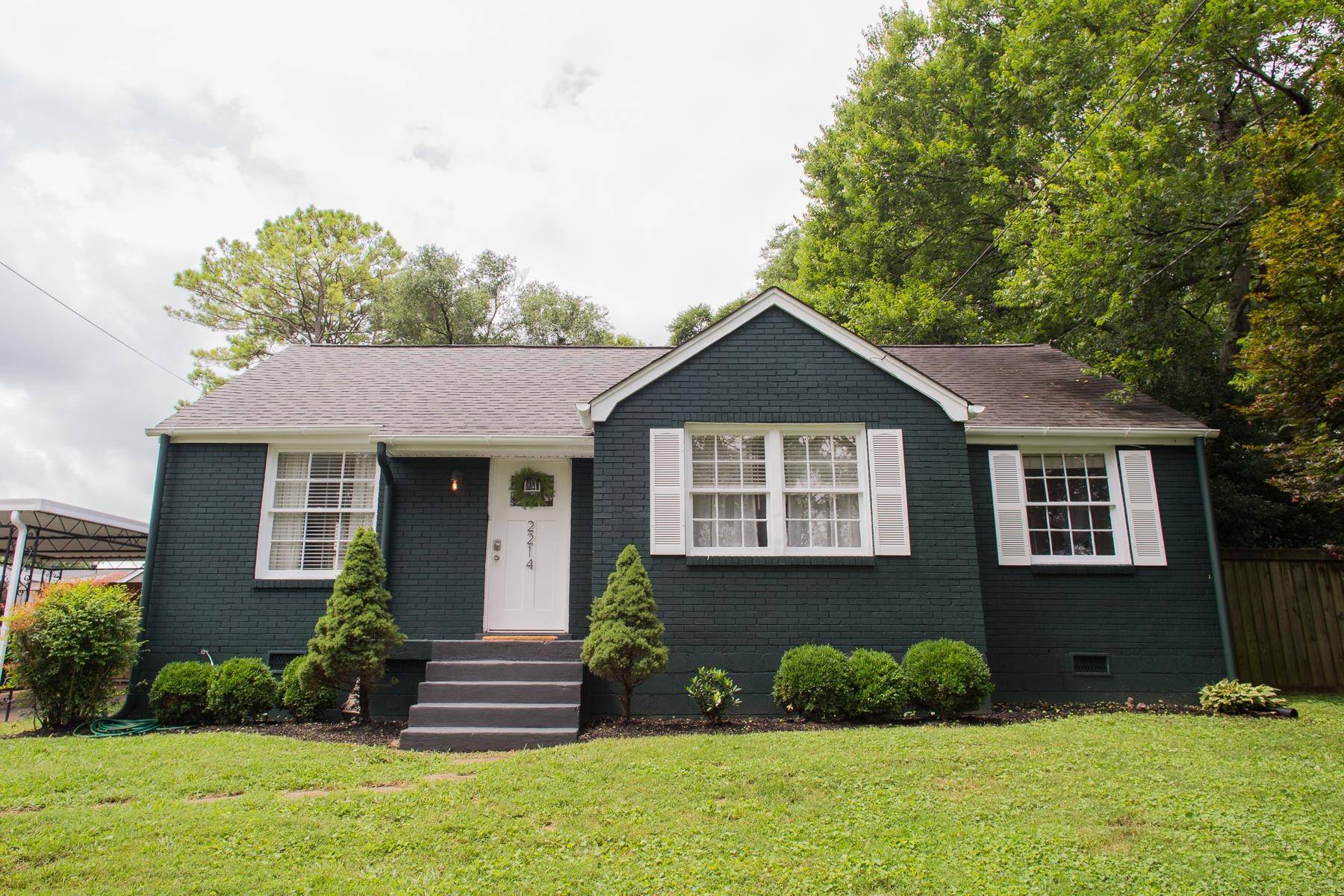2214 Fernwood Dr, Nashville, TN 37216