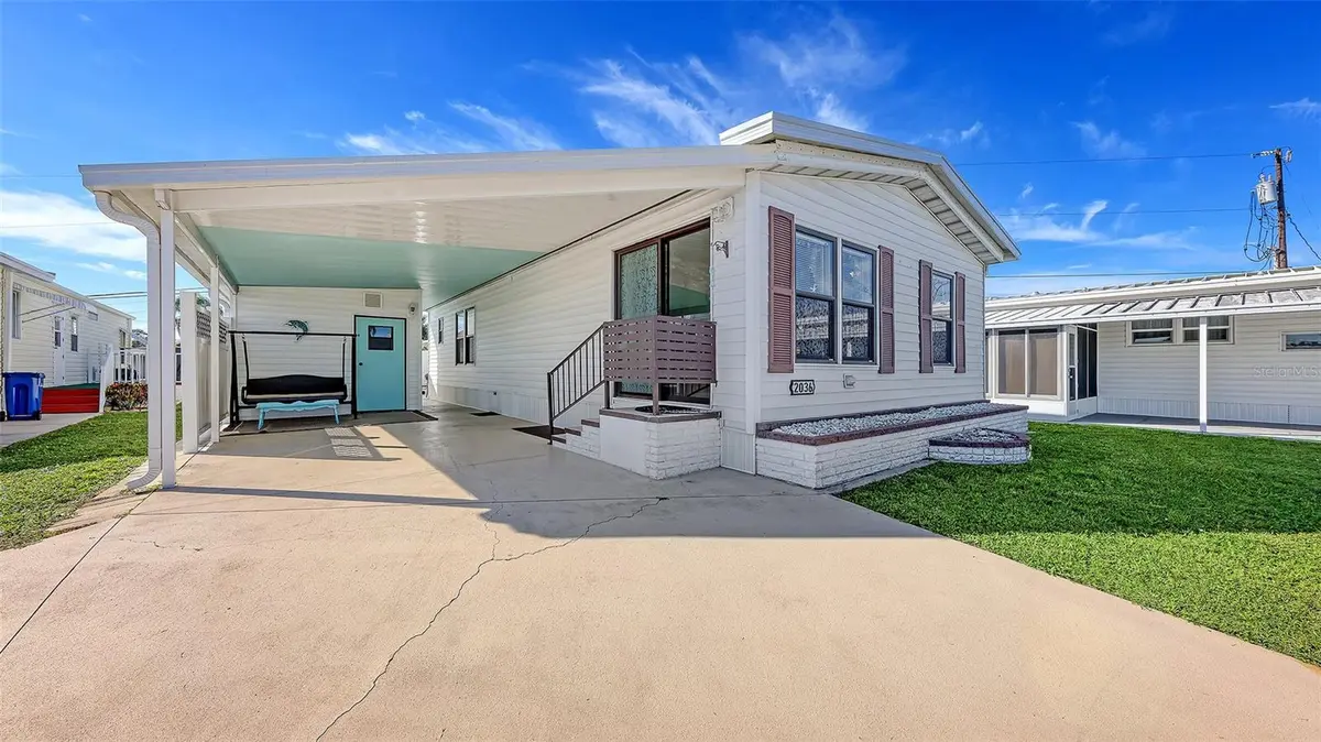 2036 S MOBILE ESTATES DR, Sarasota, FL 34231