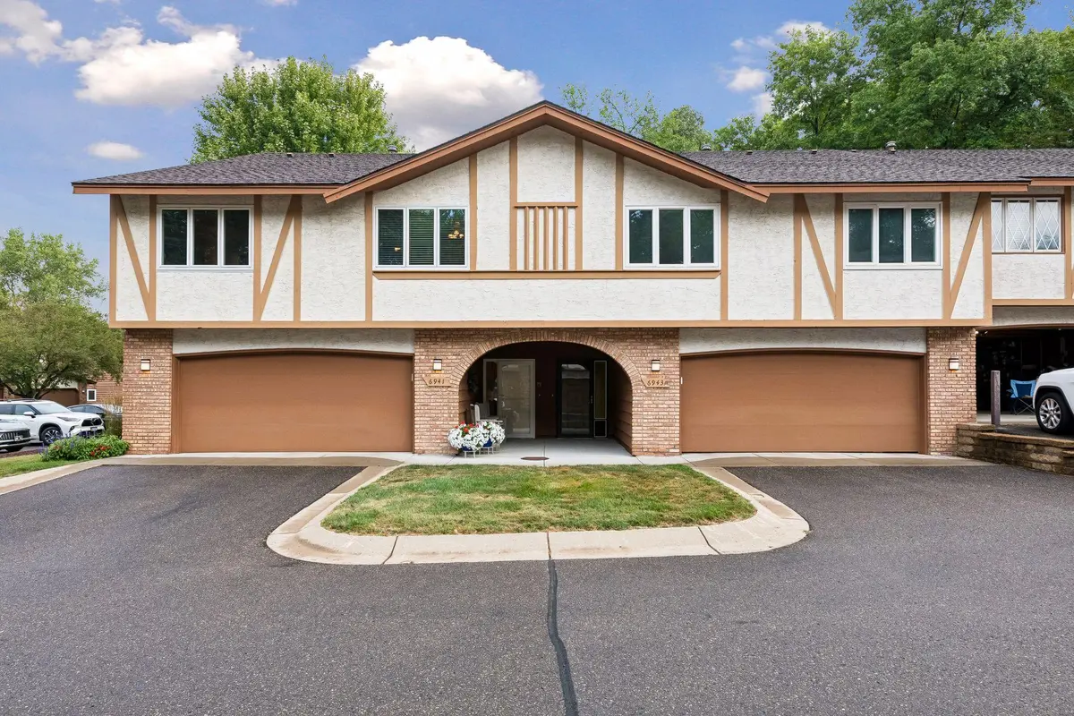 6941 Edenvale BLVD, Eden Prairie, MN 55346