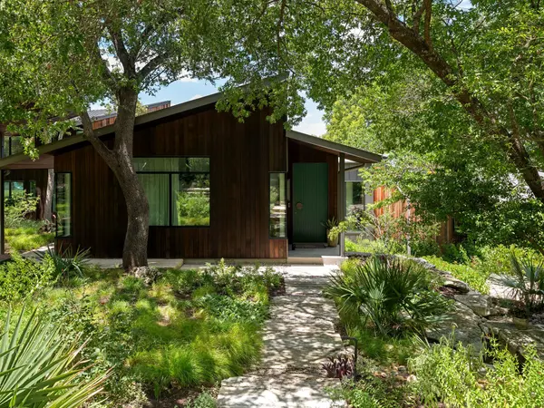 68 Sundown PKWY, Austin, TX 78746