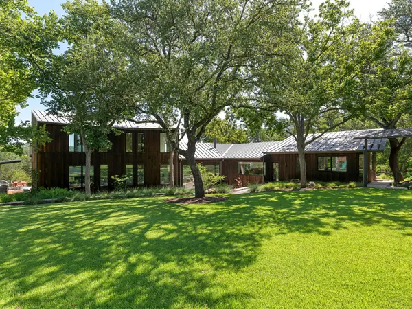 68 Sundown PKWY, Austin, TX 78746