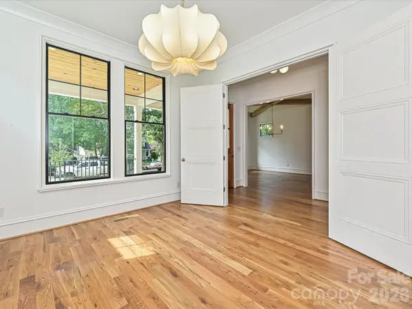2205 Shenandoah AVE, Charlotte, NC 28205