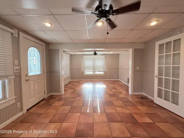 734 S Main ST #1st floor Unit, Taylor, PA 18517