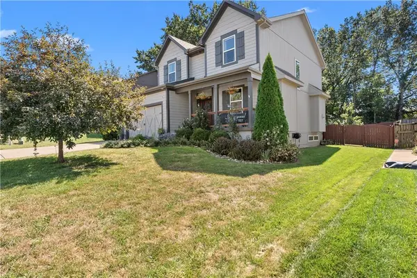 25501 E 30th TER #S, Blue Springs, MO 64015