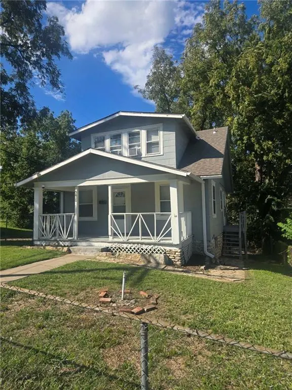 3410 E 45th TER, Kansas City, MO 64130