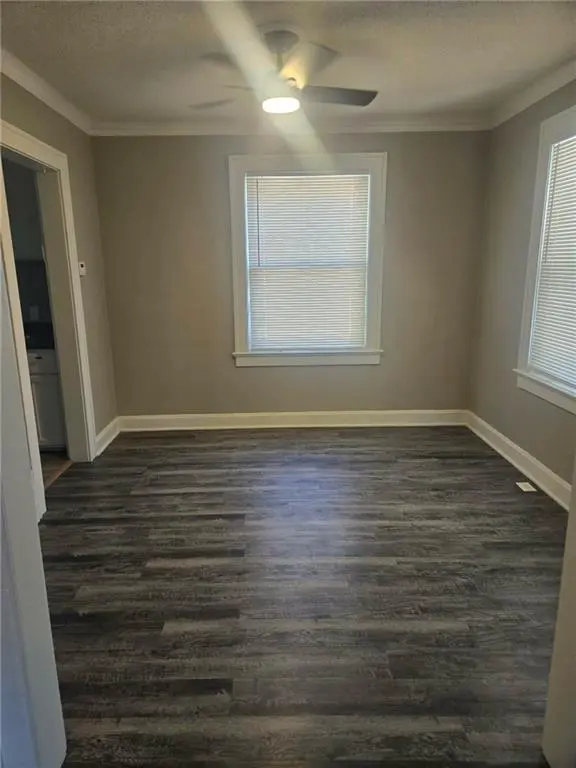 3410 E 45th TER, Kansas City, MO 64130
