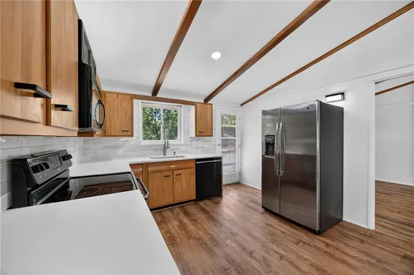 5707 N Highland AVE, Gladstone, MO 64118