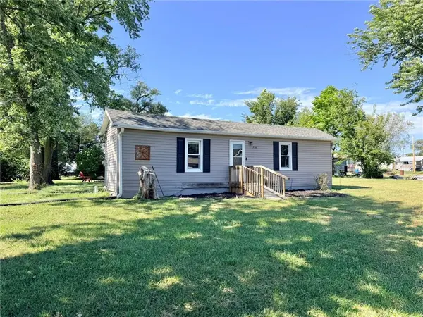 2307 Webster ST, Trenton, MO 64683