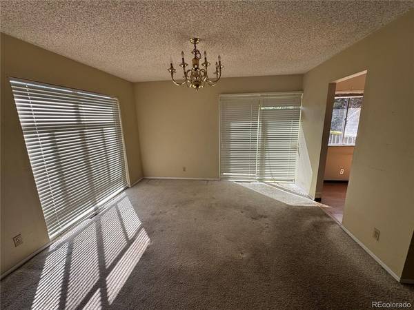 4374 W Pondview, Littleton, CO 80123