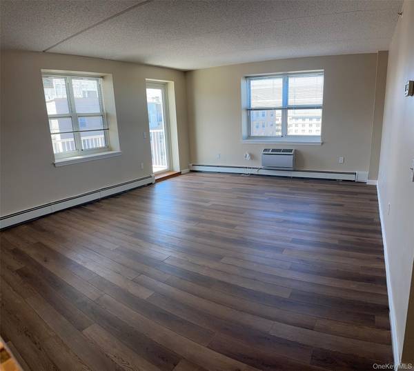 79-14 Rockaway Beach BLVD #7C, Rockaway Beach, NY 11693