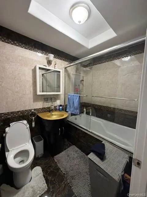 66-36 99 ST, Rego Park, NY 11374