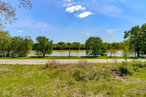 1868 N River RD, West Lafayette, IN 47906