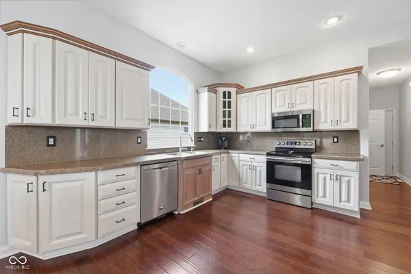 209 S Buckingham RD, Yorktown, IN 47396