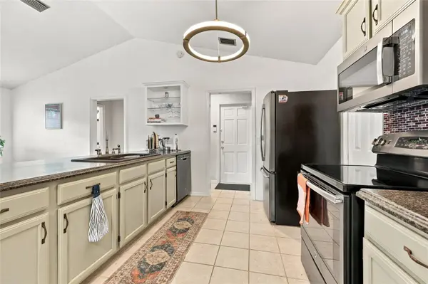 2825 NW 27TH TER, Gainesville, FL 32605
