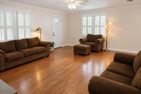 8231 SWAN LAKE RD, Melrose, FL 32666
