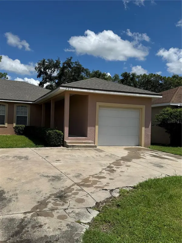 1011 FOX LAKE DR, Lakeland, FL 33809