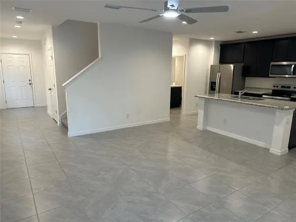 189 GLASS ONION DR, Groveland, FL 34737