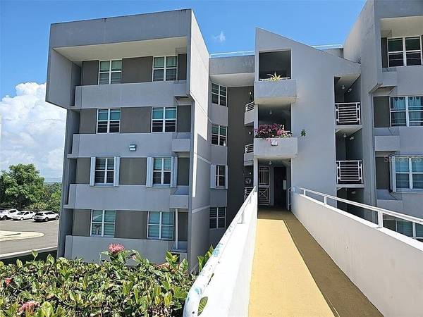 EDIF F APTO 4205 CON. BALCONES DE MONTE REAL, Carolina, PR 00987