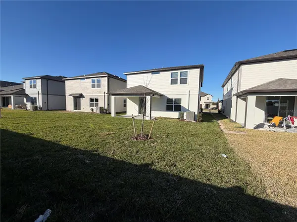 33424 BINDING TIES LN, Wesley Chapel, FL 33545