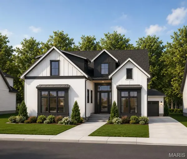 51 Waverton DR, Ladue, MO 63124