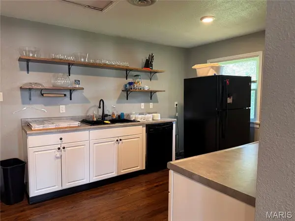 49 Circle WAY, St Peters, MO 63376