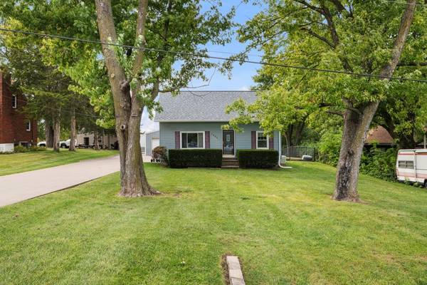 14458 115th AVE, Davenport, IA 52804