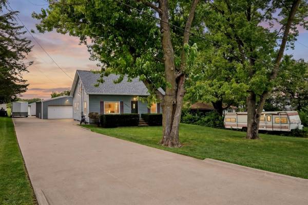14458 115th AVE, Davenport, IA 52804