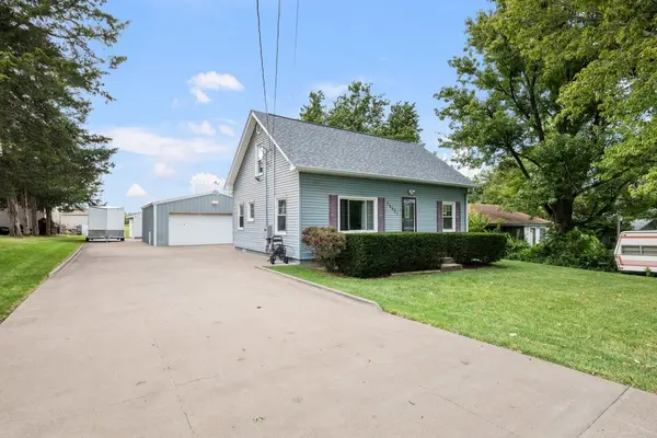 14458 115th AVE, Davenport, IA 52804