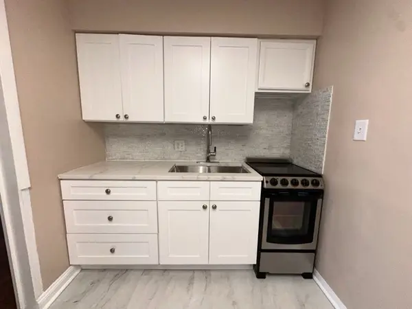 8701 S Mozart AVE #3, Evergreen Park, IL 60805