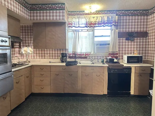 723 N 9th ST, Murphysboro, IL 62966