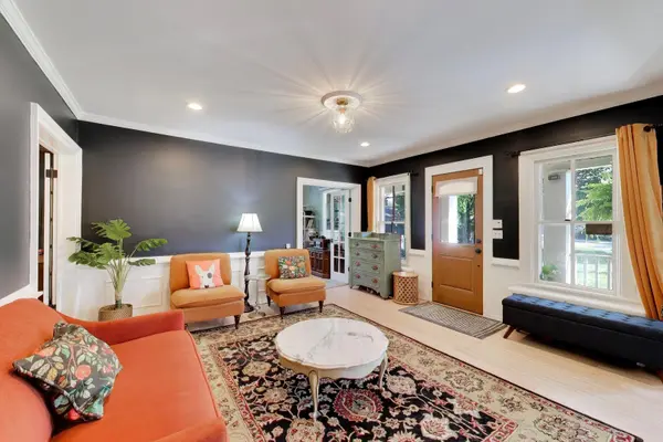 310 W Kirchhoff RD, Arlington Heights, IL 60005