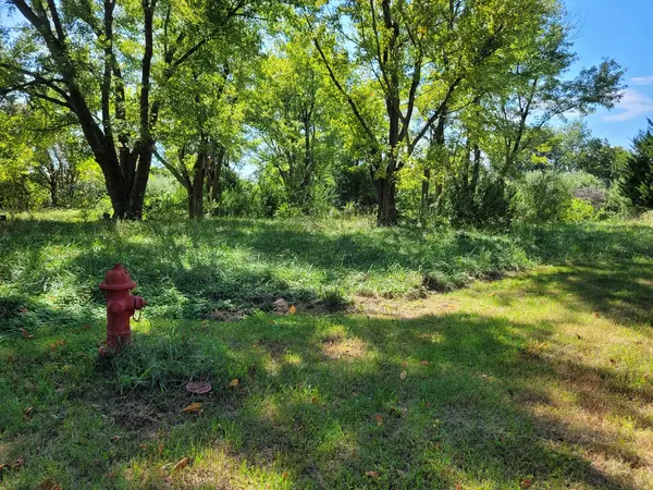 000 E Bunny Farm RD, Mt Vernon, IL 62864