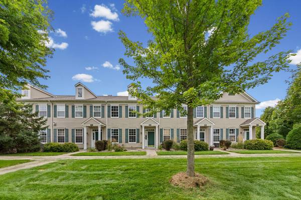 941 Newport AVE, Shakopee, MN 55379