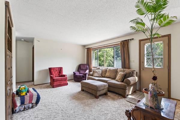 4731 287th CT NW, Isanti, MN 55040