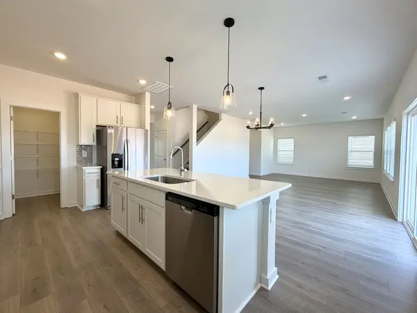 2372 Woodmeadow Dr, Clarksville, TN 37043