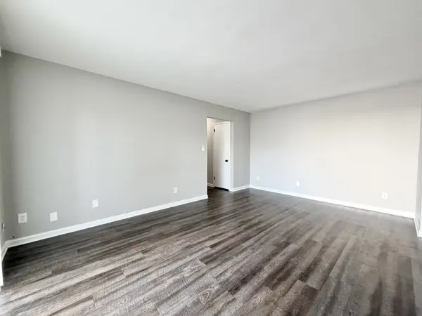 136 Jack Miller Blvd #D8, Clarksville, TN 37042
