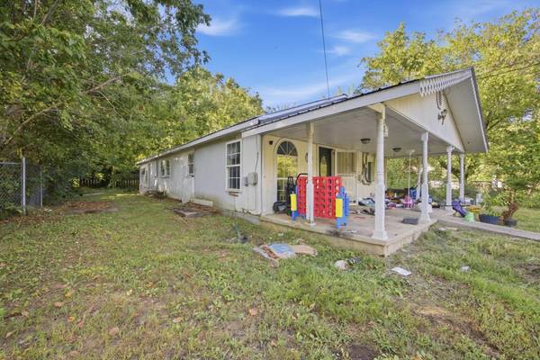 359 Lakes Road, Tracy City, TN 37387