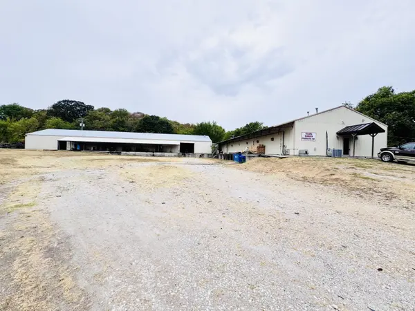 75 Garvey DR, Noel, MO 64854