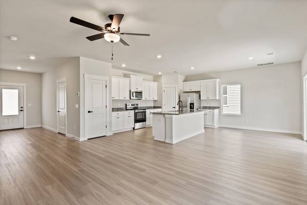 1424 Wild Indigo WAY, Moore, SC 29369