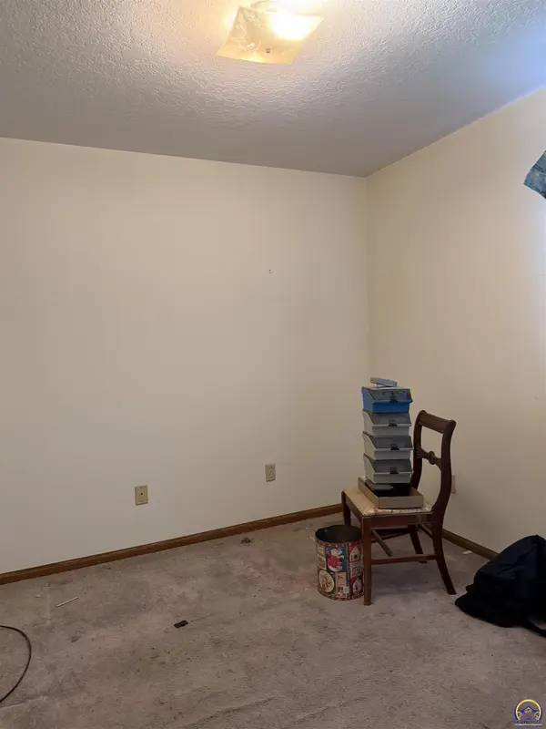 114 W Choctaw St, New Strawn, KS 66839